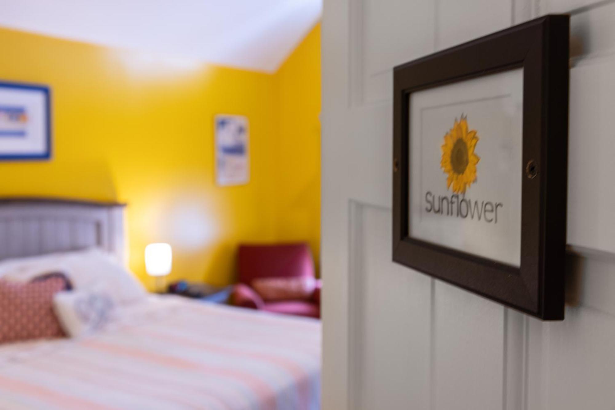 The Homestead B&B リホーボス・ビーチ エクステリア 写真